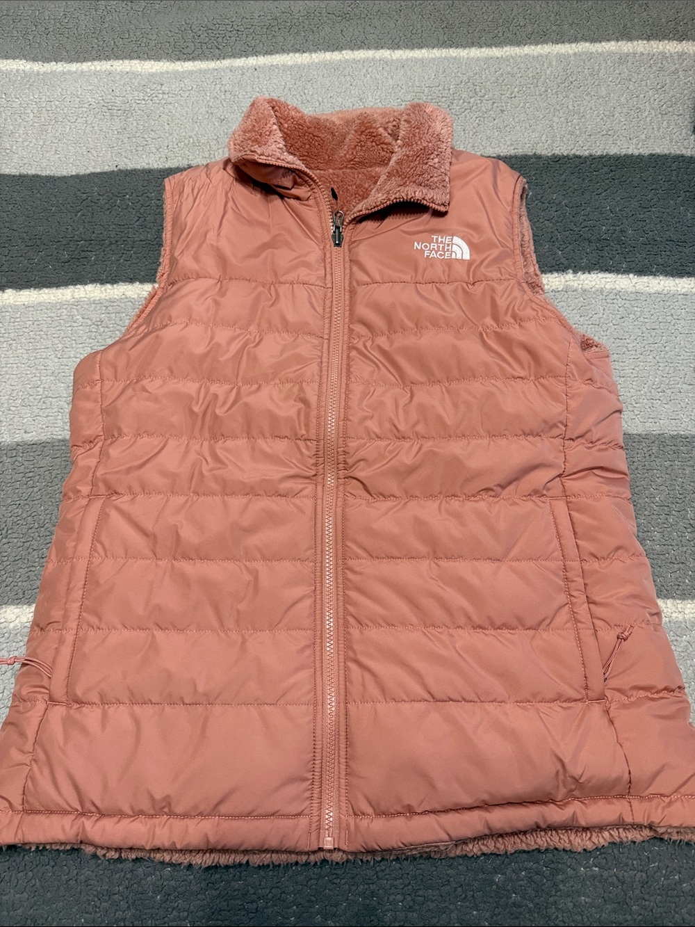 Womens The North Face Dusty Rose Quilted Reversible Sherpa Vest